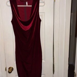 Chic Backless Burgundy Dress